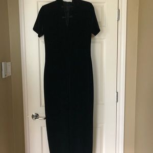 Black Velvet  Dress with Mandarin Collar